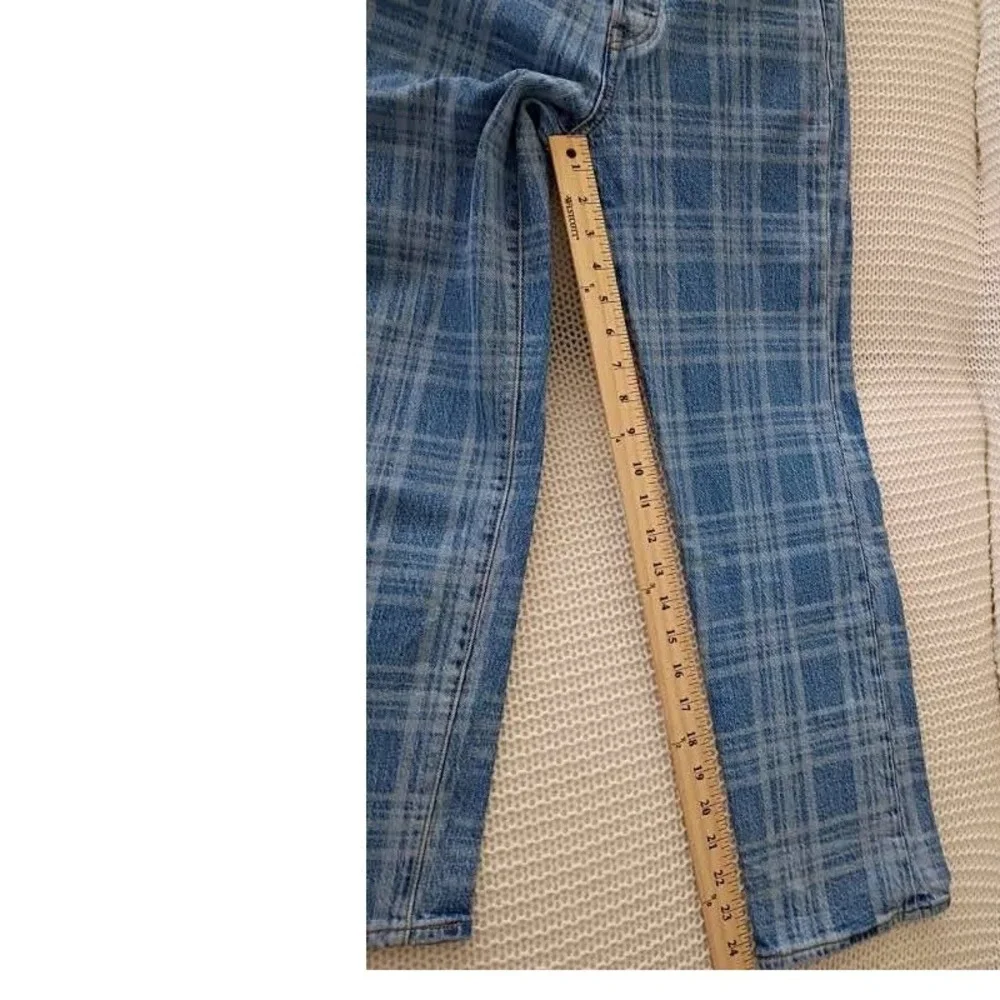 Levi's Premium Wedgie Straight‎ Jeans Plaid Blue High Rise Button Fly W25